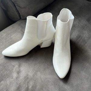 White patent leather Vintage Havana white booties